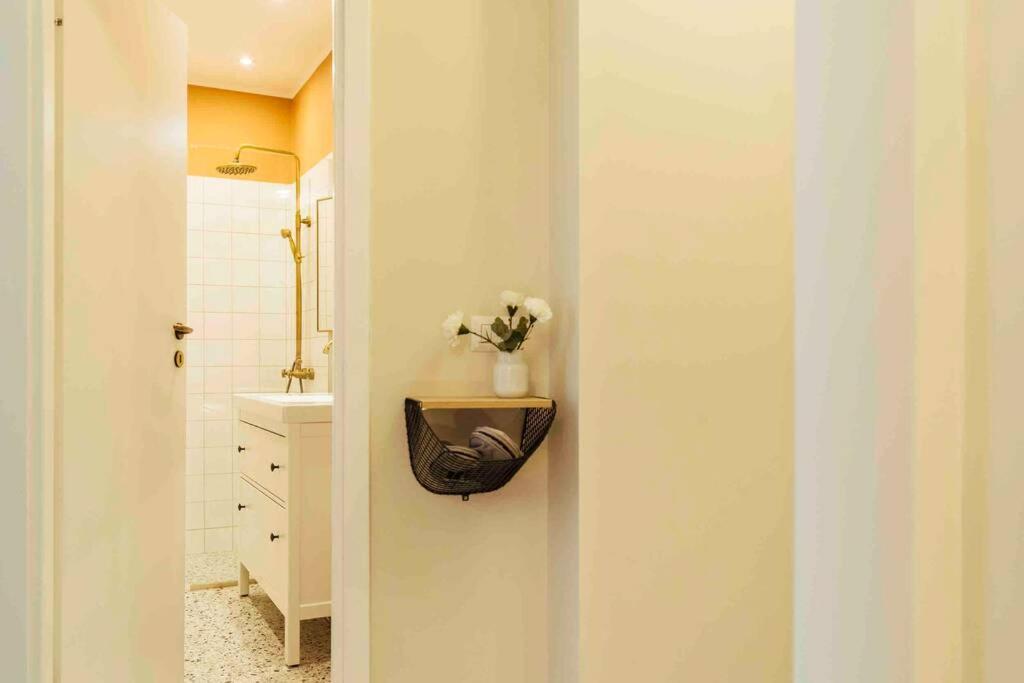 Stunning Views - Top Location - Netflix + Balcony Bucureşti Ngoại thất bức ảnh
