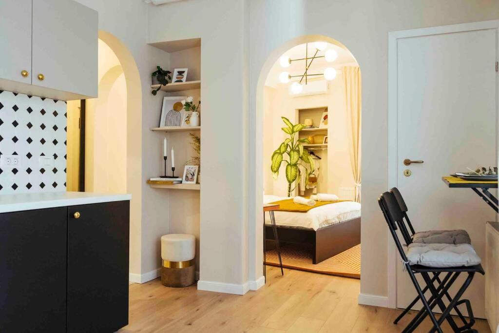 Stunning Views - Top Location - Netflix + Balcony Bucureşti Ngoại thất bức ảnh