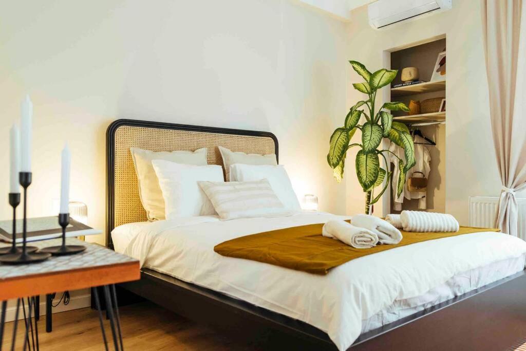 Stunning Views - Top Location - Netflix + Balcony Bucureşti Ngoại thất bức ảnh