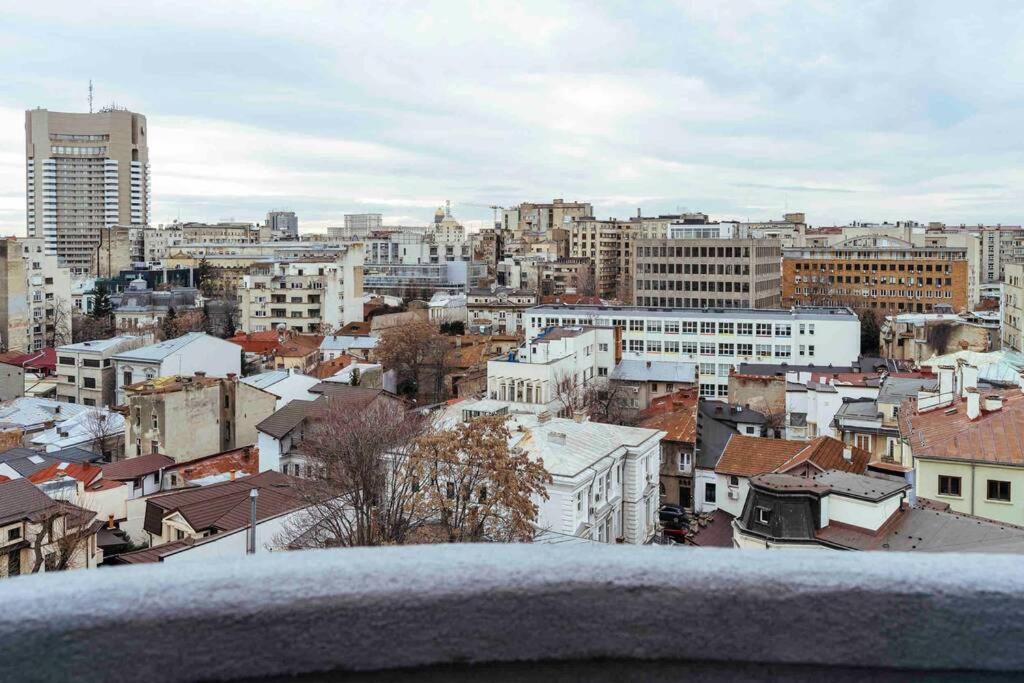 Stunning Views - Top Location - Netflix + Balcony Bucureşti Ngoại thất bức ảnh