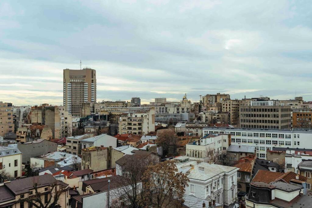 Stunning Views - Top Location - Netflix + Balcony Bucureşti Ngoại thất bức ảnh