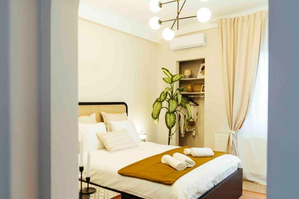 Stunning Views - Top Location - Netflix + Balcony Bucureşti Ngoại thất bức ảnh